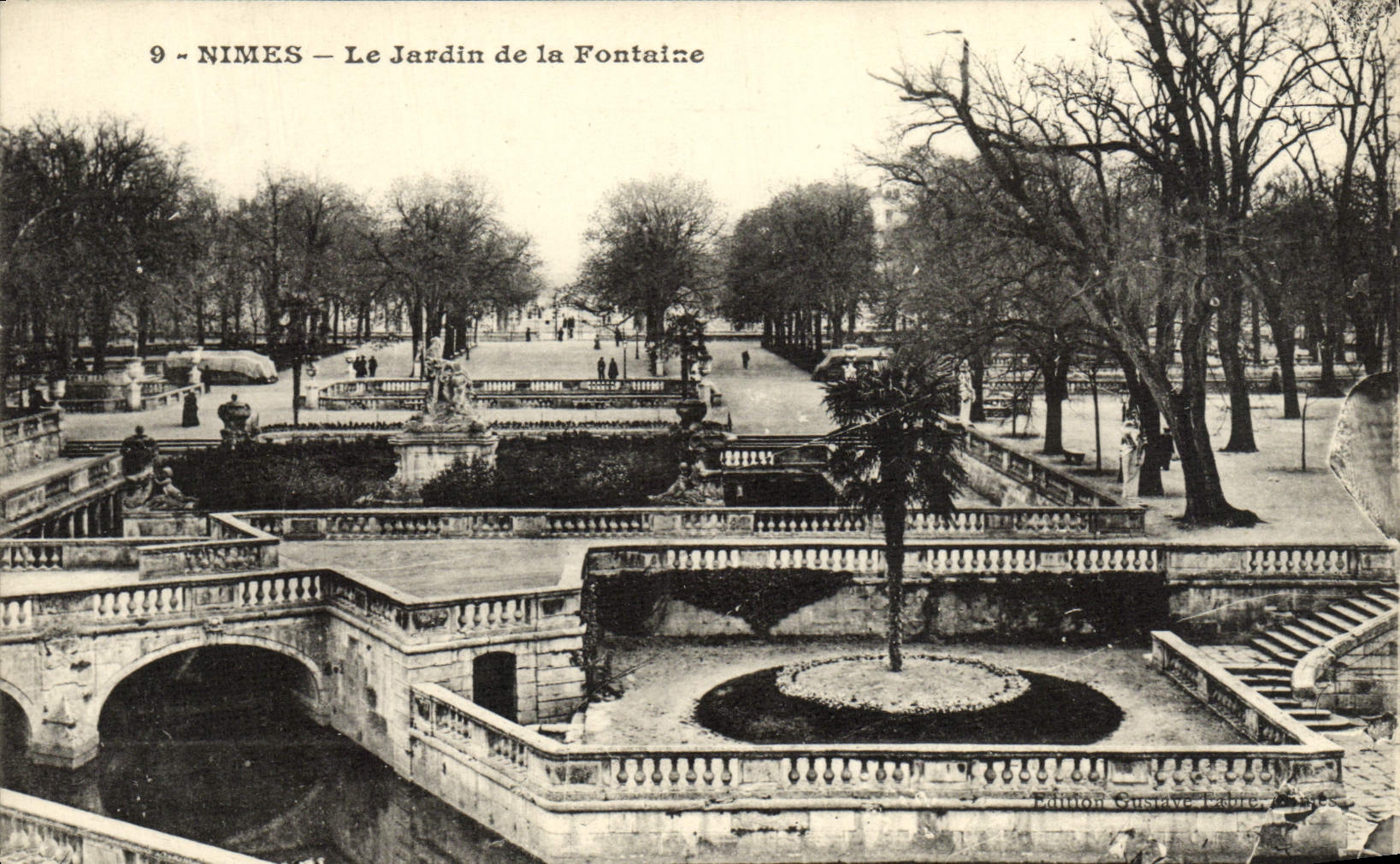 CPA Nimes Le Jardin De La Fontaine