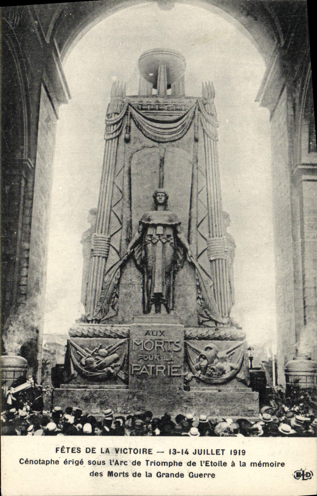 Los Fetes de la POSTAL de la VENDIMIA Victoire Cenotaphe del 14 de julio de 1919 fijaron debajo Arc de Triomphe Etoile de Miltiaria
