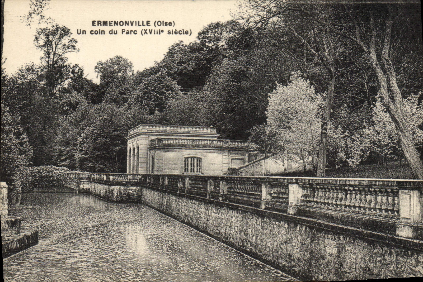 POSTAL Ermenonville de la VENDIMIA una esquina del parque