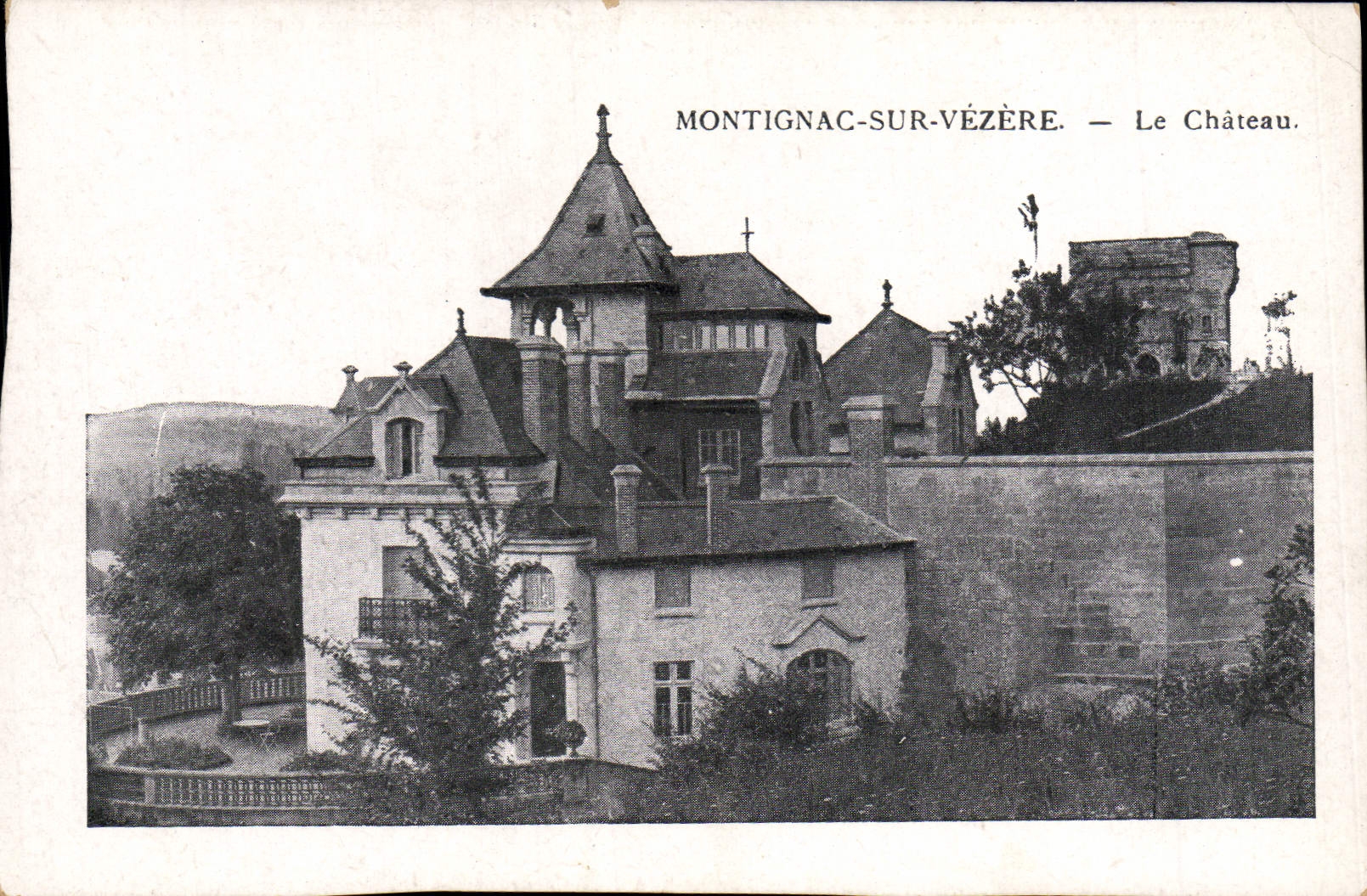 CPA Montignac Sur Vezere Le Chateau