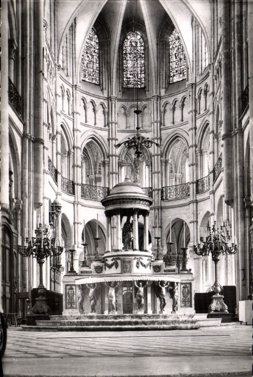 MODERN CARD Boundary-line the Cathedral chorus and the Master furnace bridge