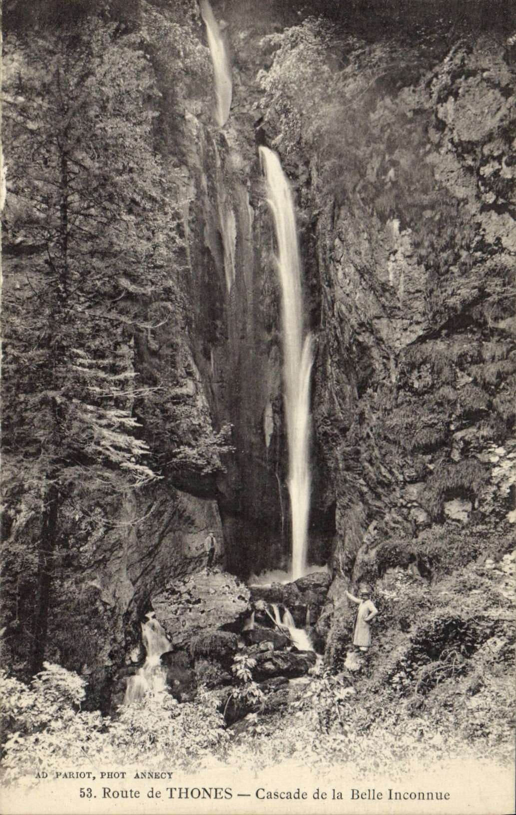 VINTAGE POSTCARD Route of Thones Cascades of the Unknown beauty