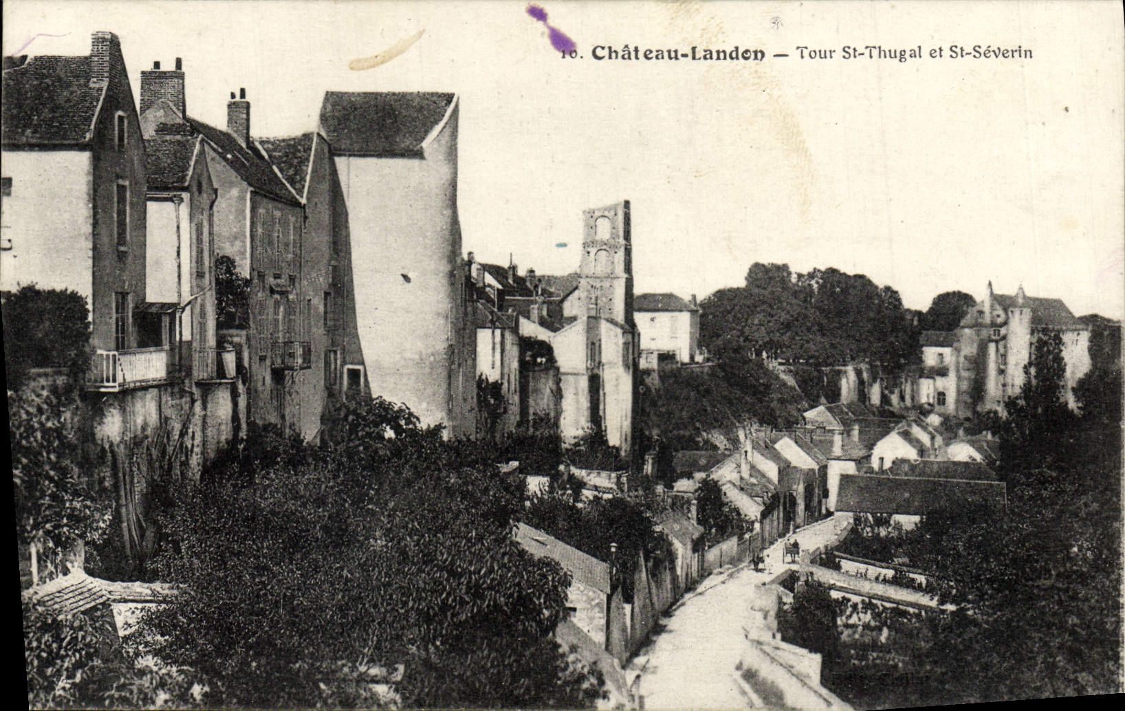 VINTAGE POSTCARD Castle Landon Turn St Thugal and St Severin