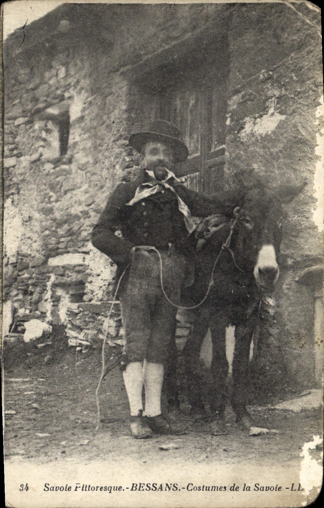 Trajes pintorescos de Bessans de la col rizada de la POSTAL de la VENDIMIA del asno de la col rizada