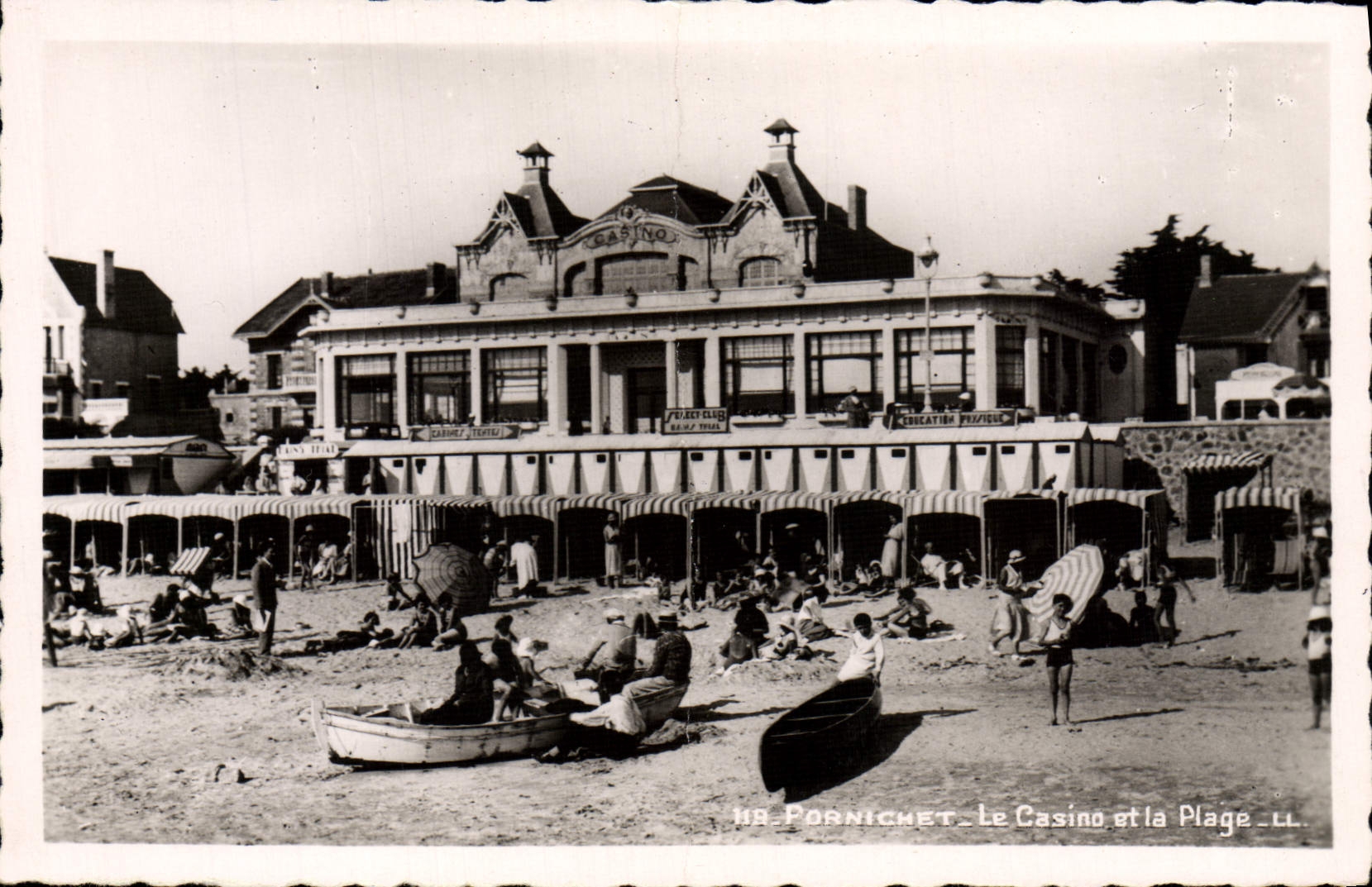 MODERN CARD Pornichet the Casino and the Beach