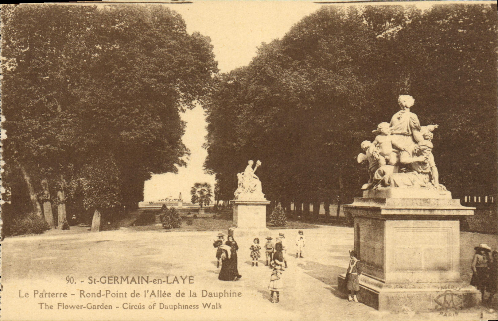 CPA Saint Germain en Laye Le Parterre Rond Point de l'Allee de la Dauphine