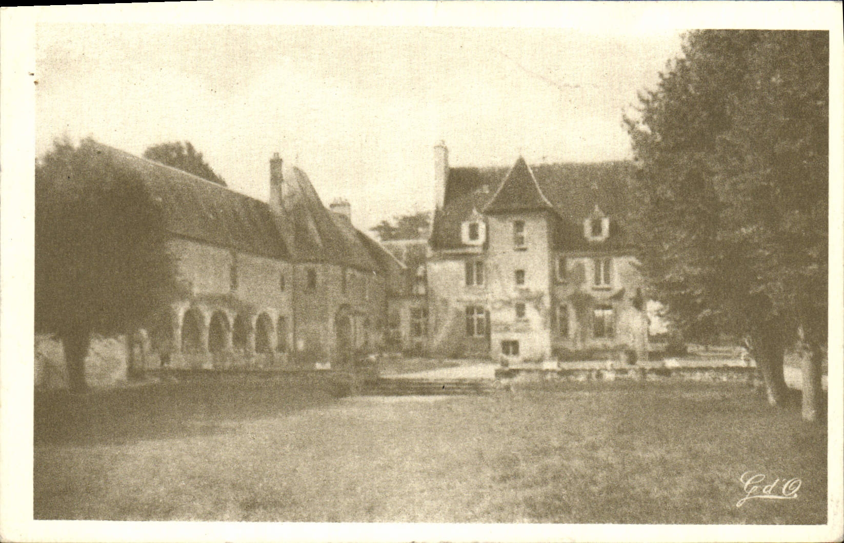 VINTAGE POSTCARD Castle