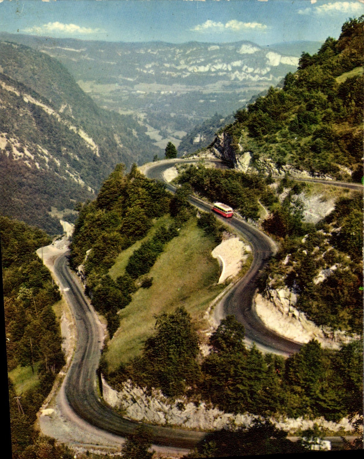 MODERN CARD laces of Cerdon