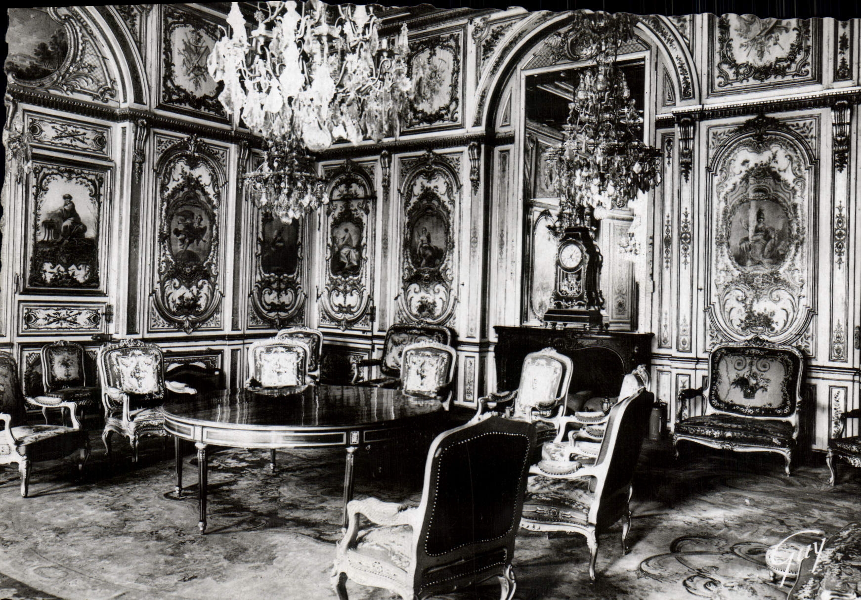 MODERN CARD Fontainebleau the Palate Room of Consell