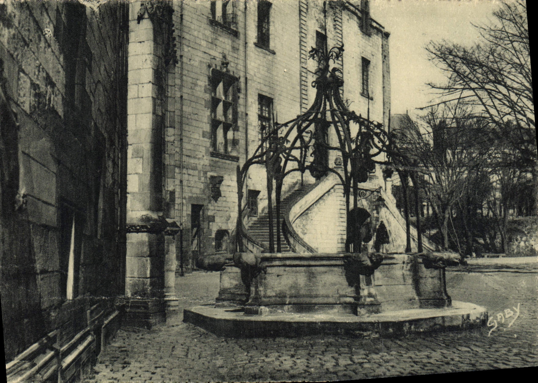 POSTAL MODERNA Nantes el castillo de los duques de Bretogne el viejo bien de la corona