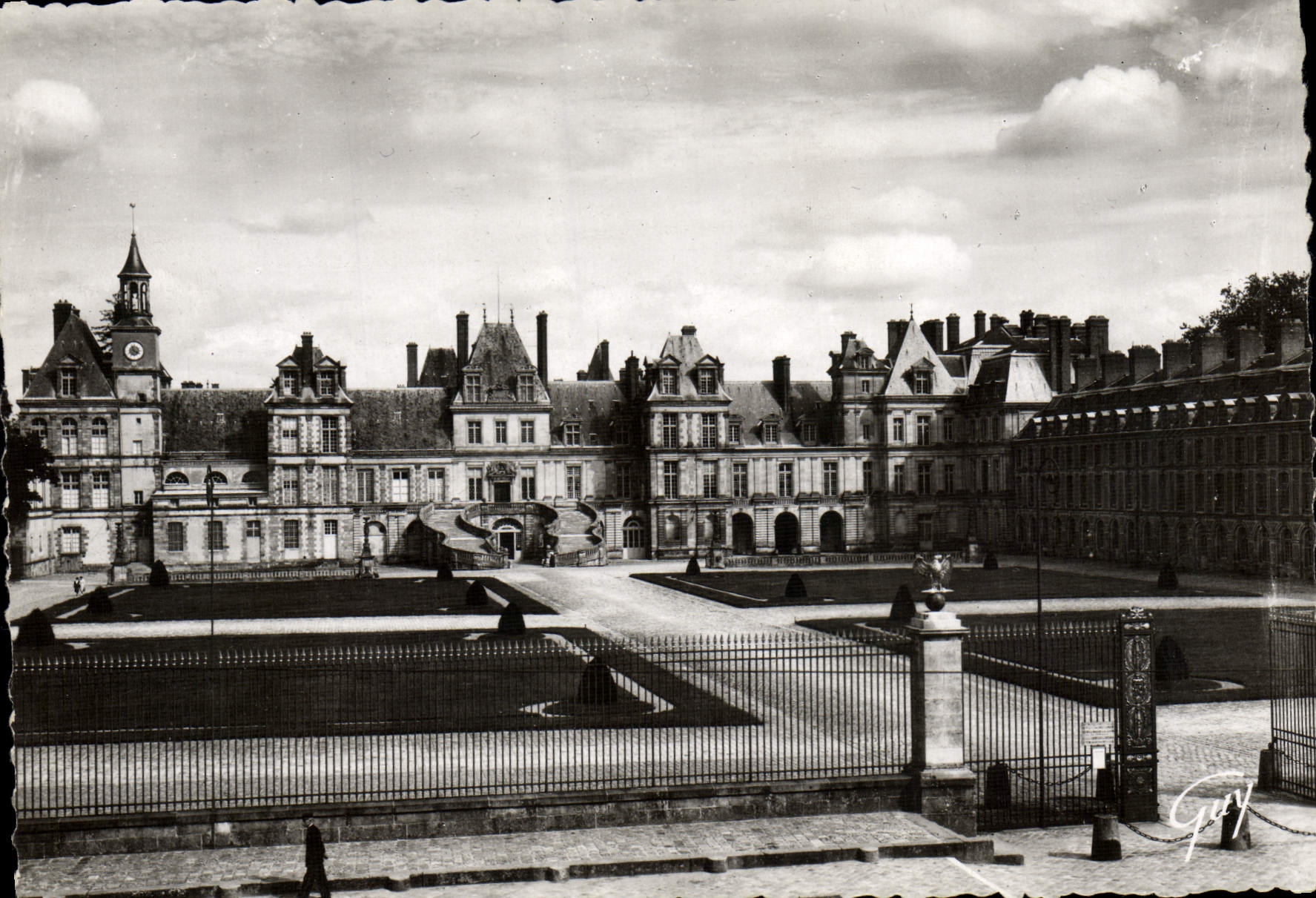MODERN CARD Fontainebleau the Palate Court of Chevalblancou of the Good-byes
