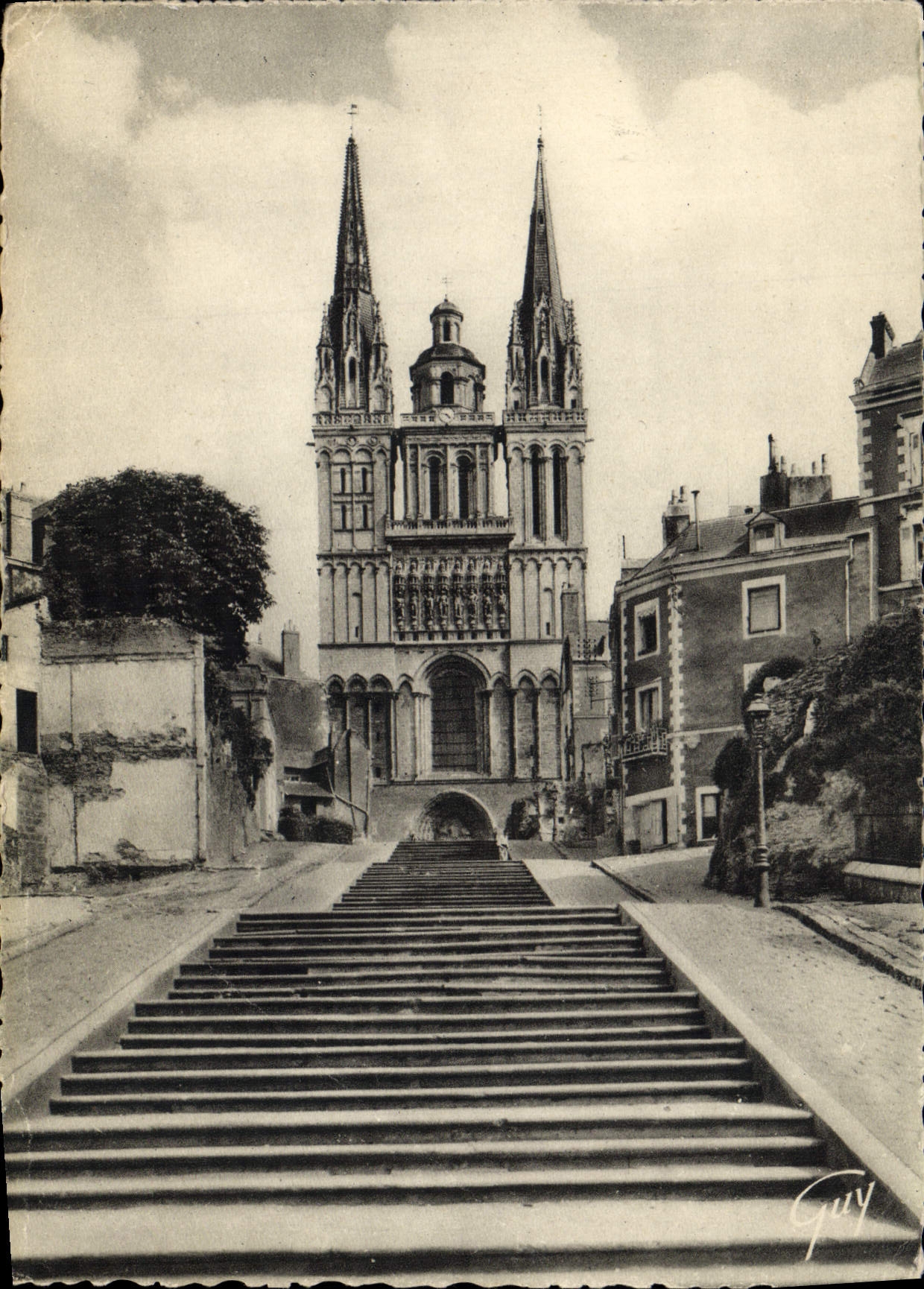 CPM Angers La Cathedrale St Maurice