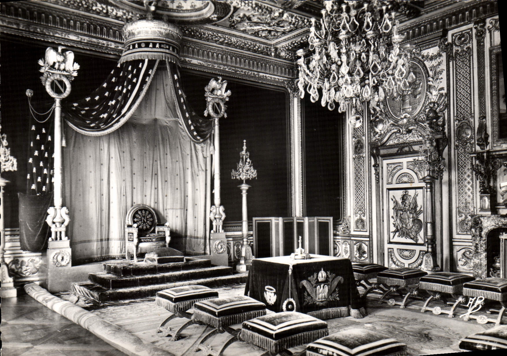 MODERN CARD Palate De Fontainebleau the throne room