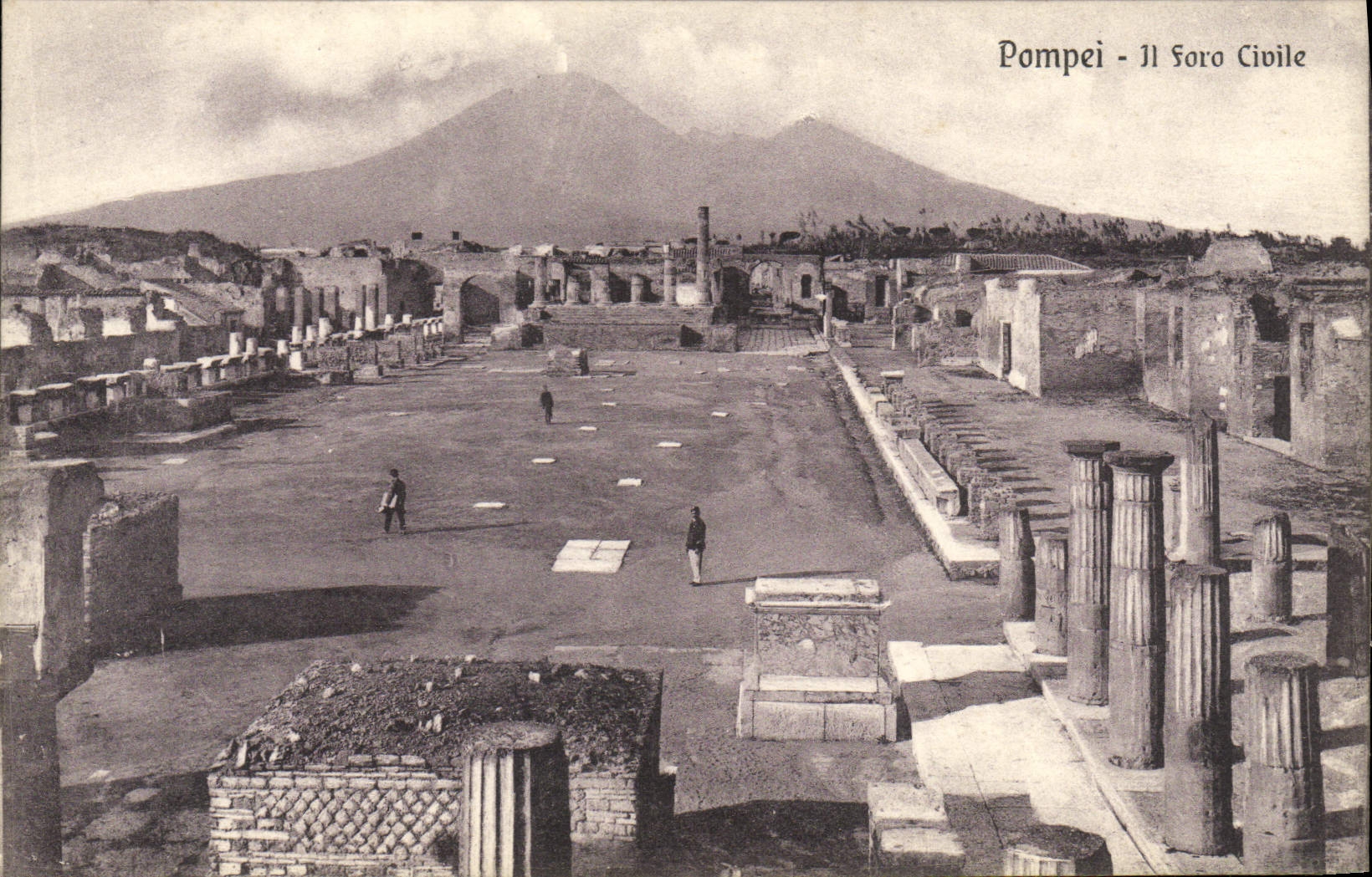 VINTAGE POSTCARD Pompei It Drilled Civil
