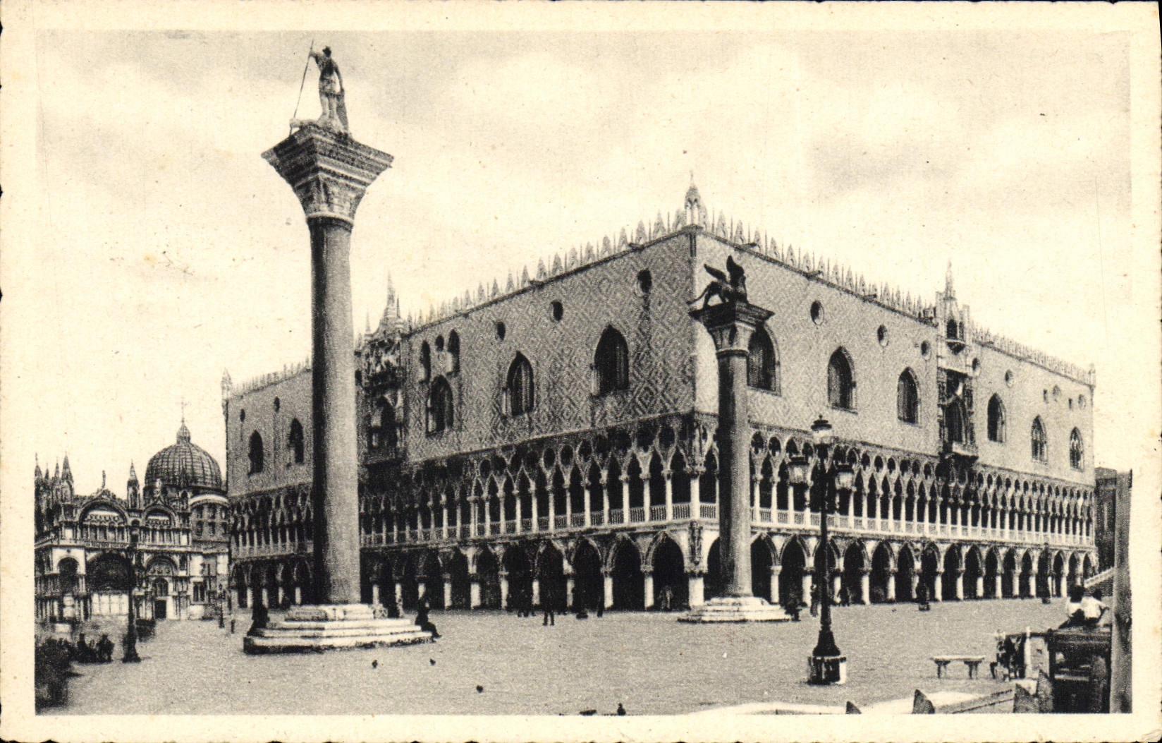 VINTAGE POSTCARD Venezia Palazzo Ducal Ducal Palate