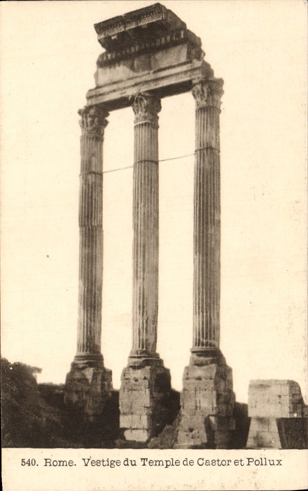 Vestigio de Roma de la POSTAL de la VENDIMIA del templo del castor y de Pollux