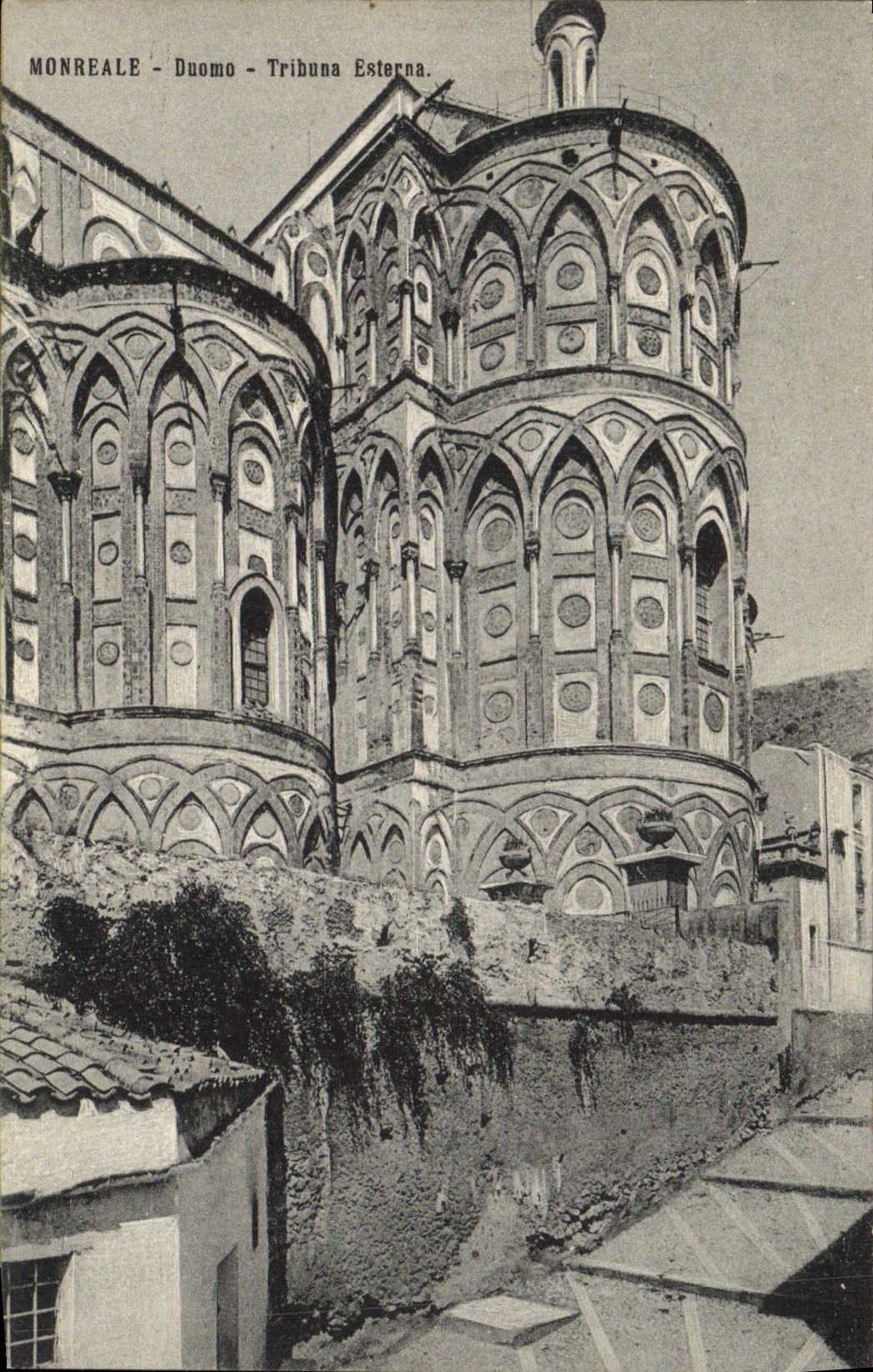 VINTAGE POSTCARD Monreale Duomo Tribuna Esterna