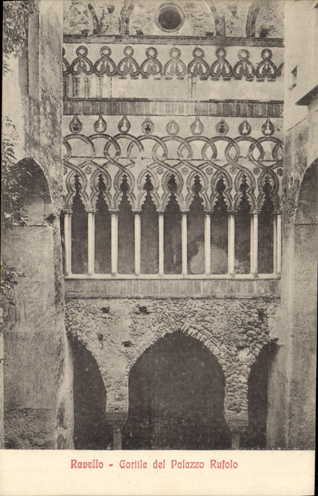 POSTAL Ravello Cortile Del Palazzo Rufolo de la VENDIMIA