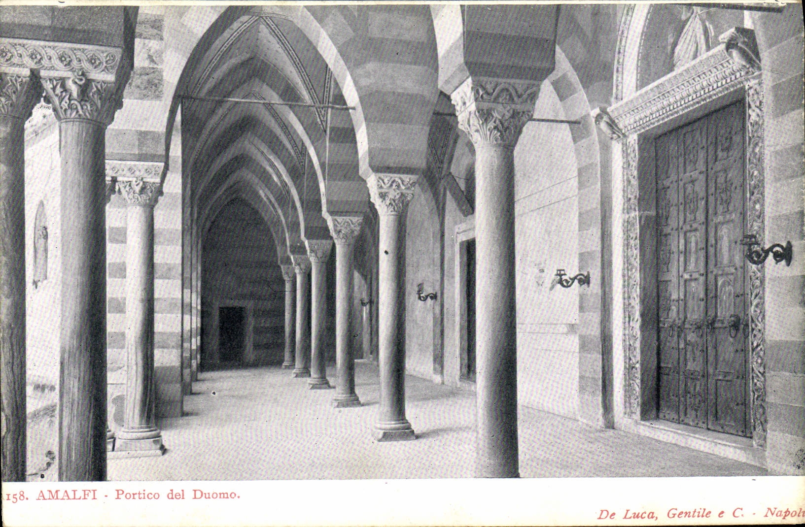 VINTAGE POSTCARD Amalfi Portico Del Duomo