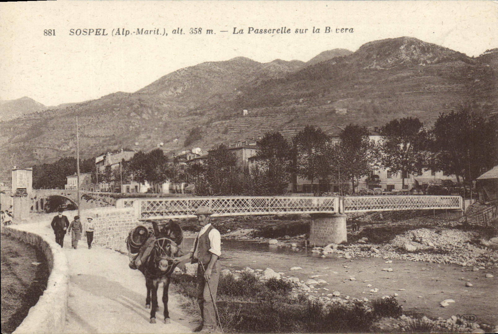 CPA Sospel La Passerelle Sur La Bivera Homme et son ane Mule