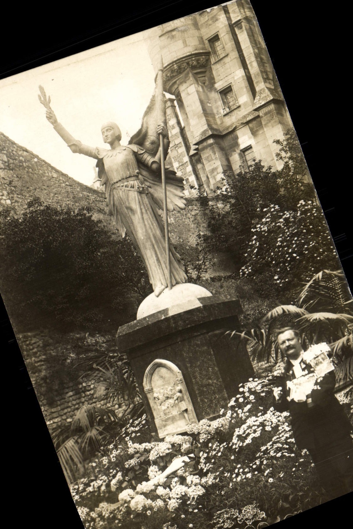 Real photo Jeanne Statue of arc