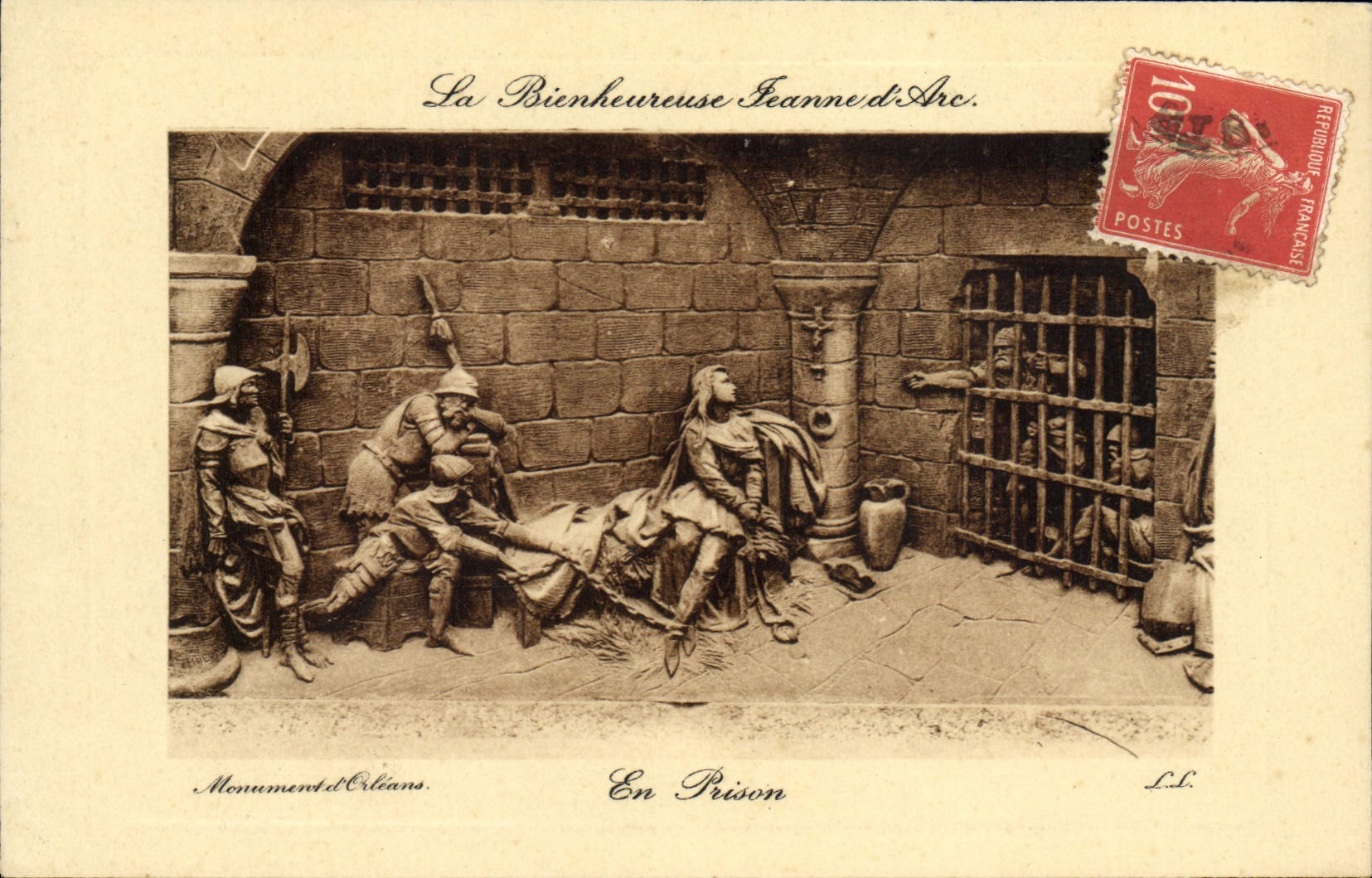 VINTAGE POSTCARD the Happy Jeanne d' Arc Monument of Orleans In Prison