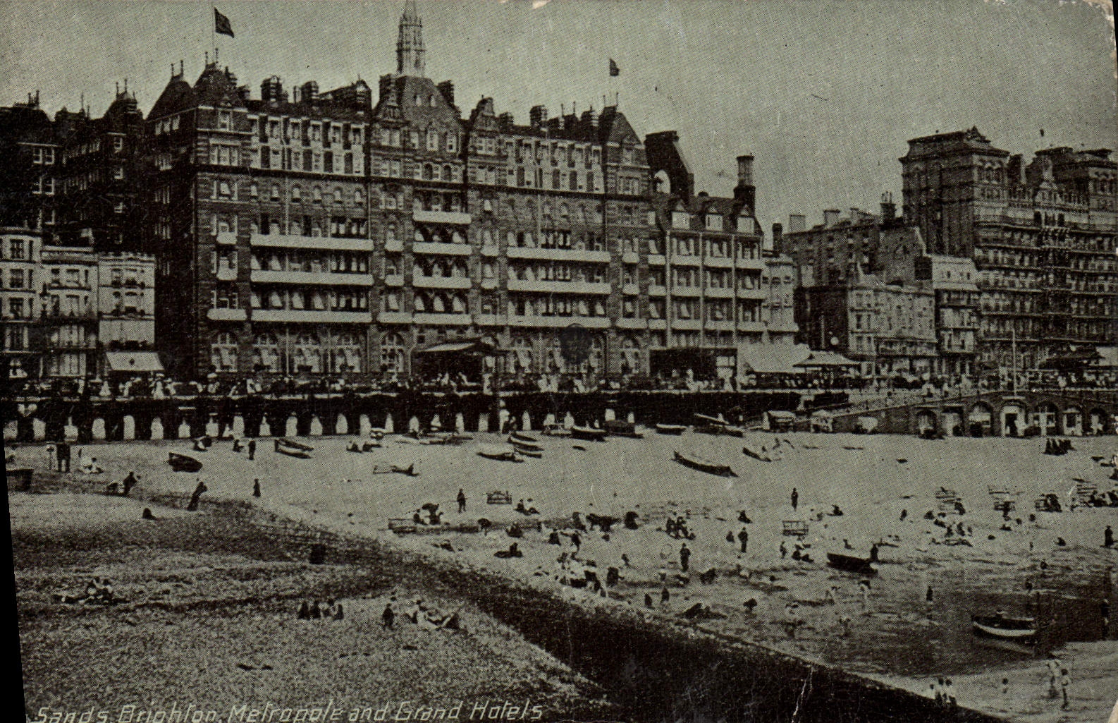 VINTAGE POSTCARD The Sands Brighton Metropolis and Large Hotels