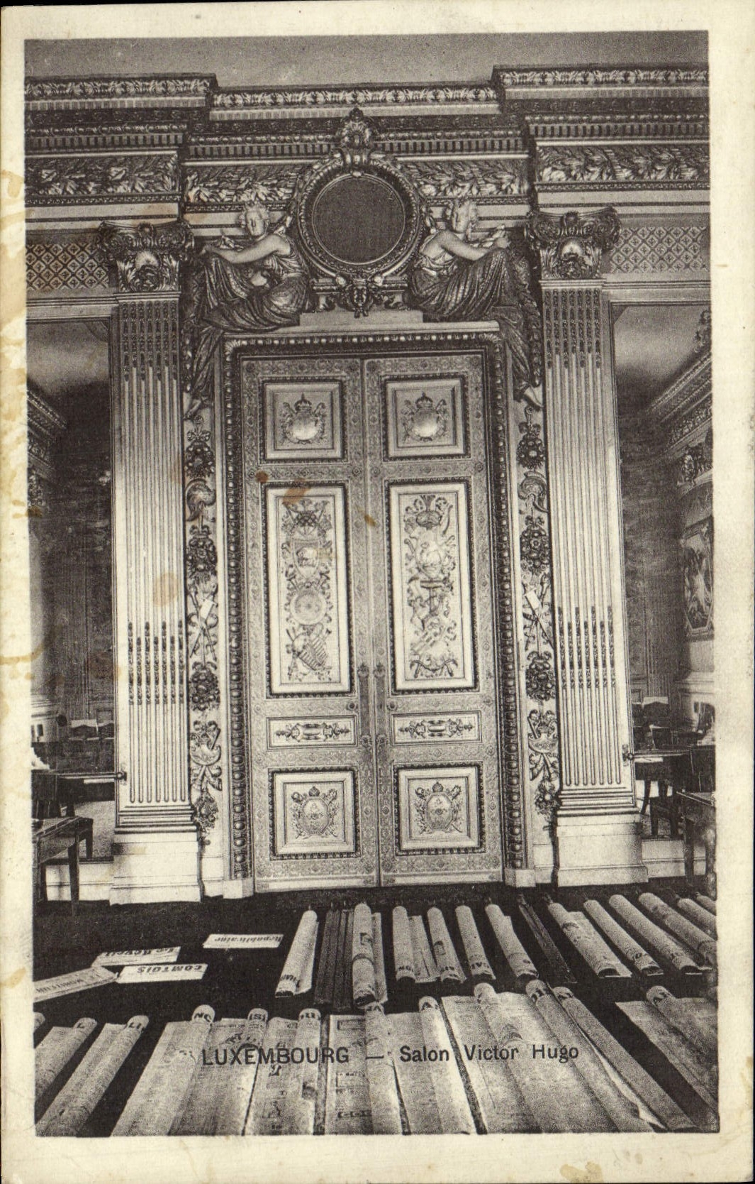 VINTAGE POSTCARD Luxembourg Living room Victor Hugo