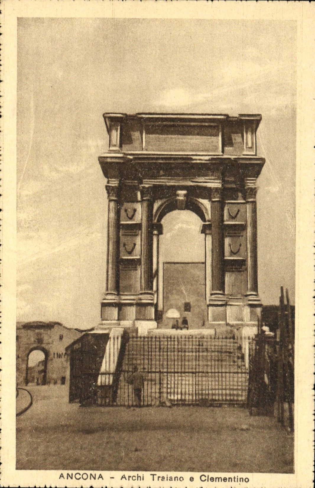 CPA Ancona Archi Traiano Clementino