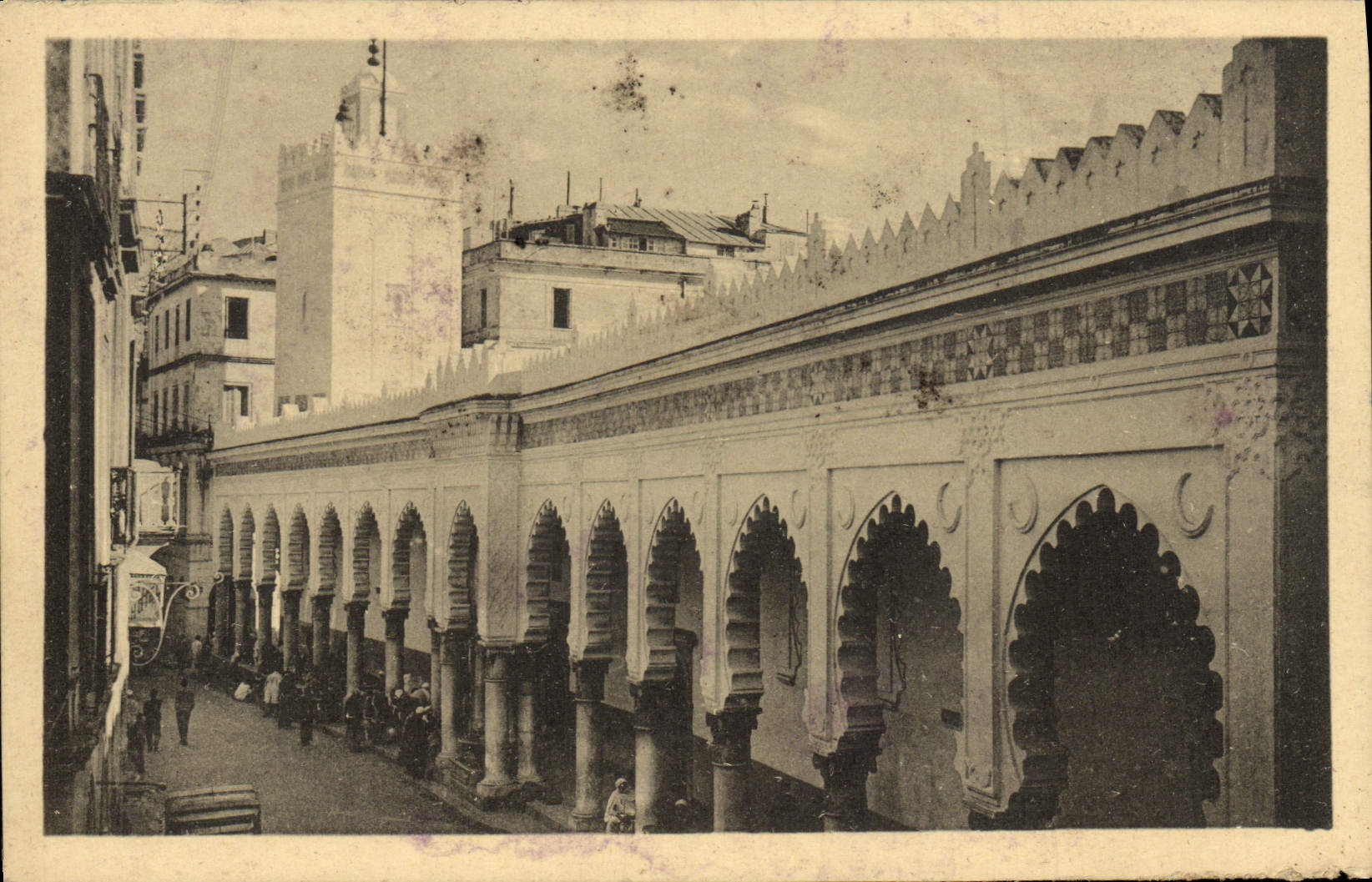 POSTAL Argel de la VENDIMIA la calle de la marina