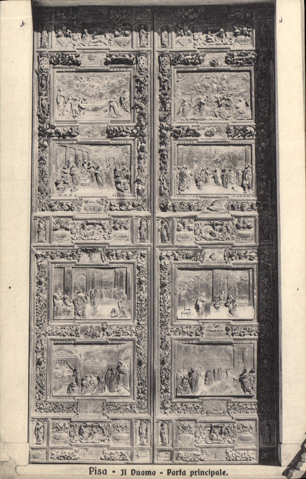 VINTAGE POSTCARD It Rammed Duomo Porta Principal