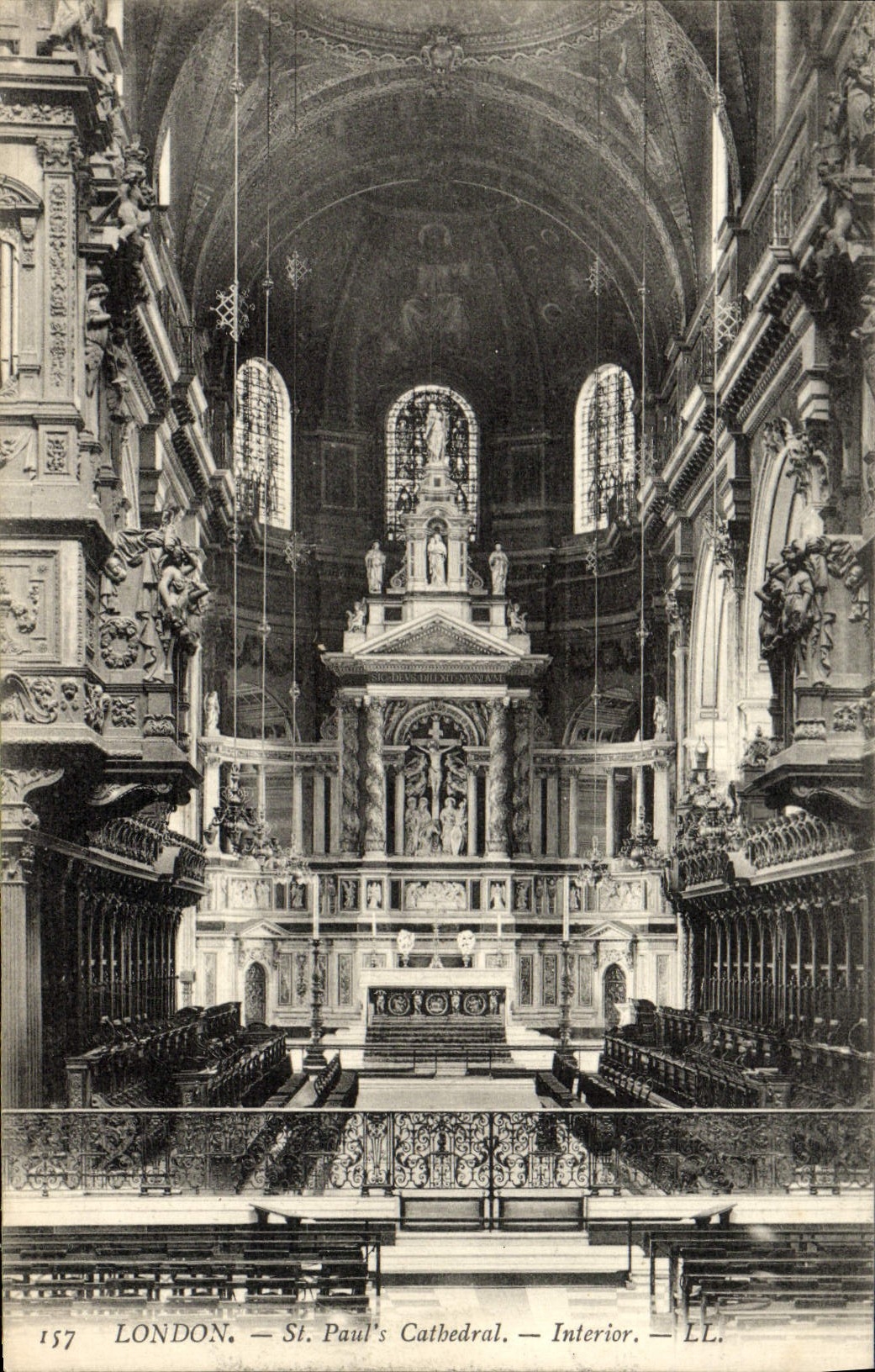 Interior de la catedral de Londres St Paul S de la POSTAL de la VENDIMIA
