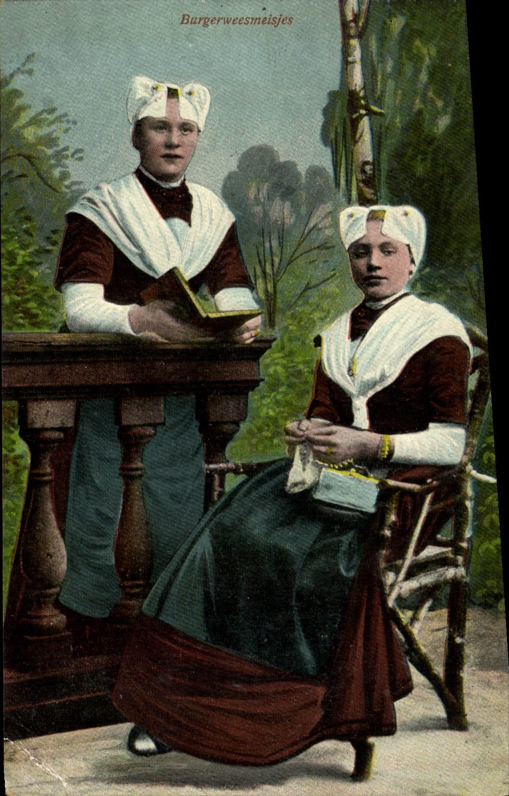 CPA Burgerwlesmeisjes Folklore 