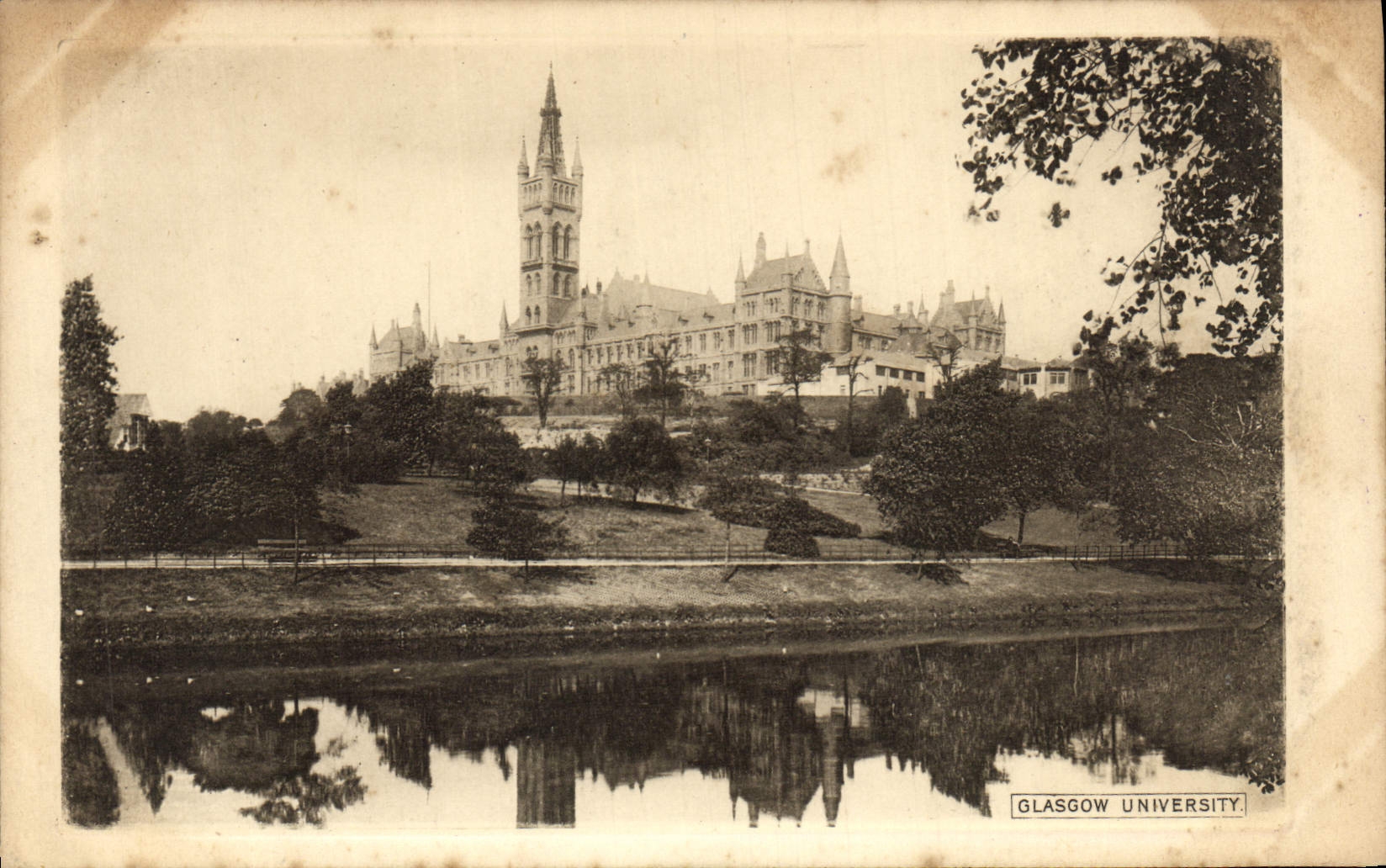 VINTAGE POSTCARD Glasgow University