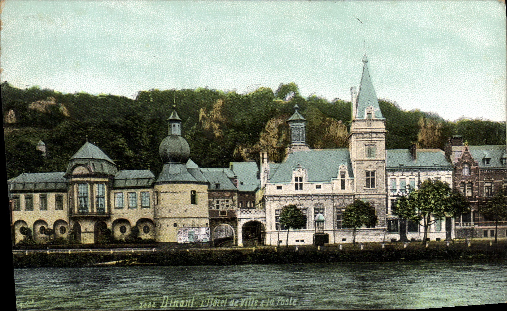VINTAGE POSTCARD Dining the Town hall and the post office