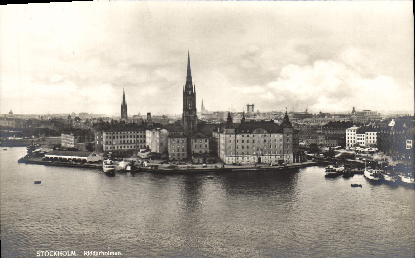 VINTAGE POSTCARD Stockholm riddarholmen