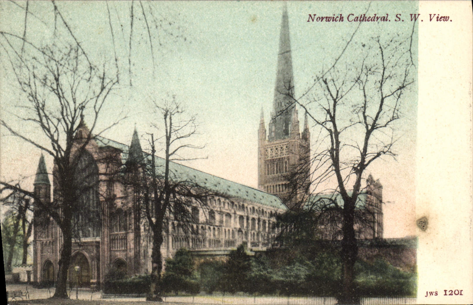 VINTAGE POSTCARD Norwich Cathedral S W View