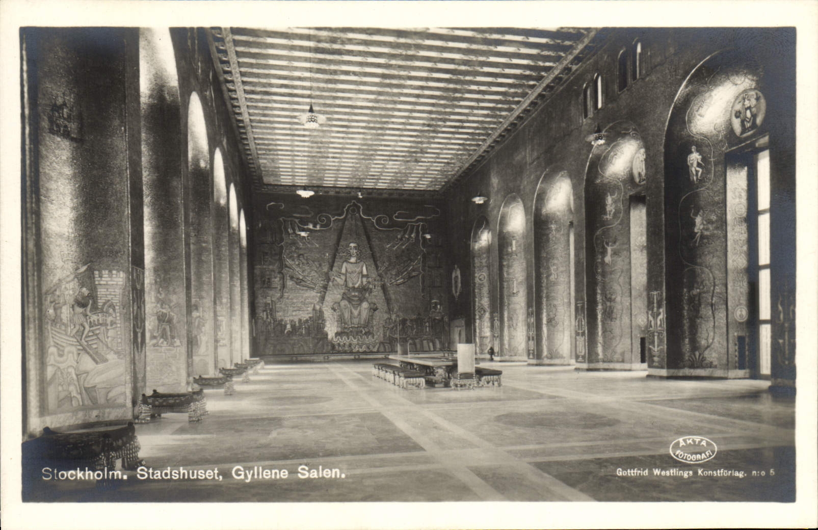 VINTAGE POSTCARD Stockholm Stadshuset Gyllene Salen