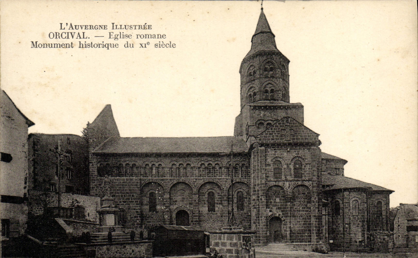 La POSTAL de la VENDIMIA ilustró el edificio histórico de la iglesia romántica de Auvergne Orcival