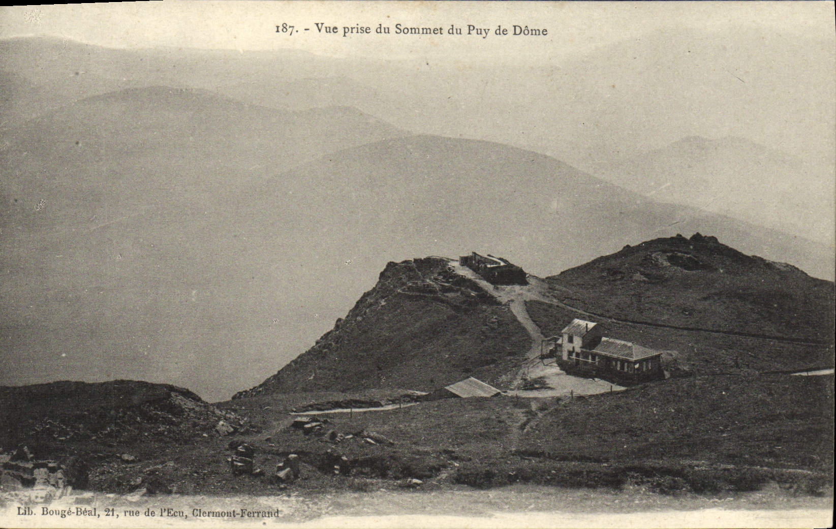 VINTAGE POSTCARD Seen from Of the Summit Of Puy De Dome
