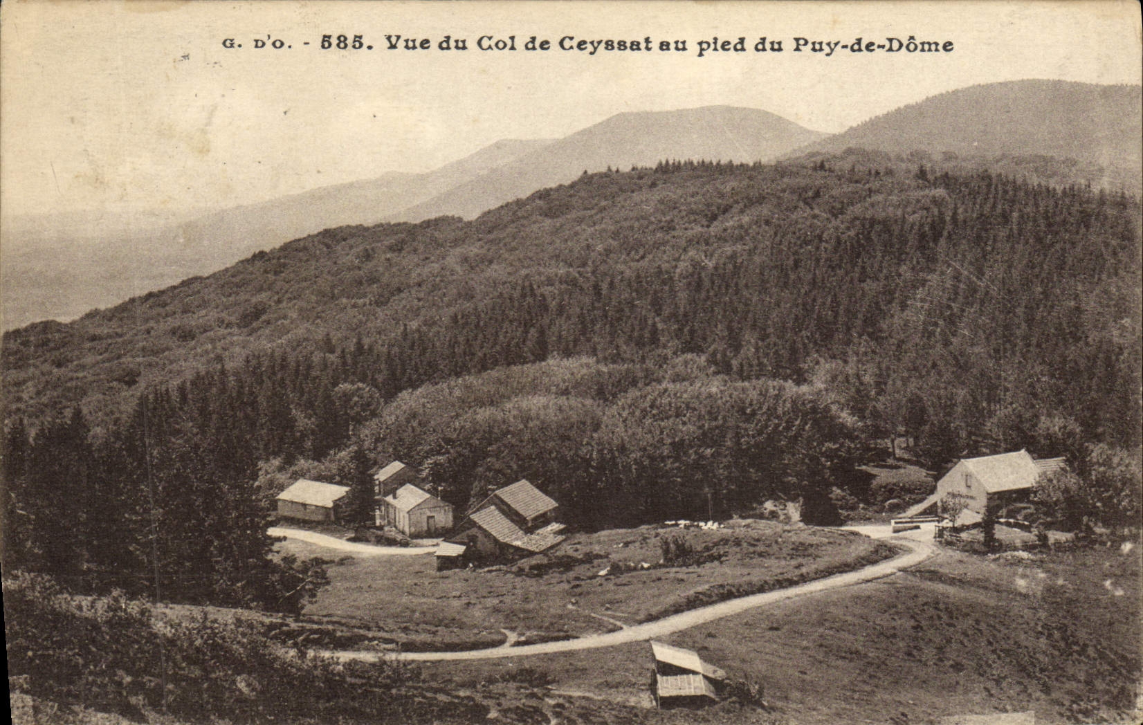 VINTAGE POSTCARD Seen Collar De Ceyssat In Pled Of Puy De Dome