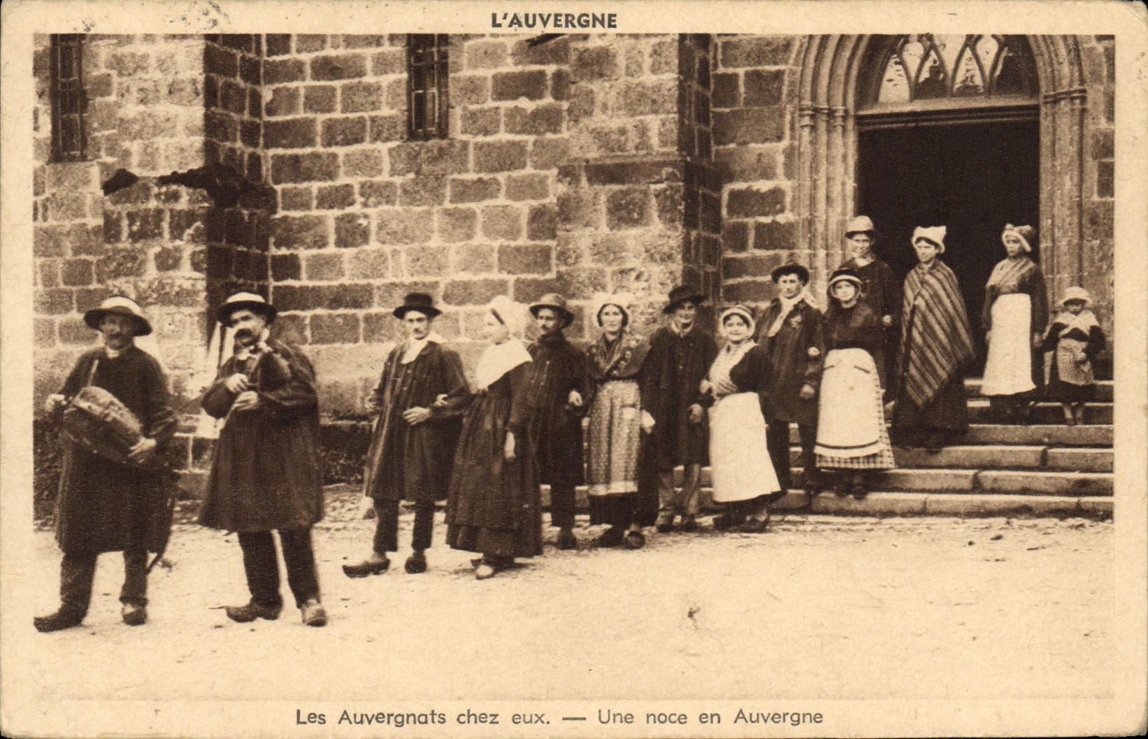 VINTAGE POSTCARD Auvergne Auvergnats On their premises a Wedding In Auvergne Folklore