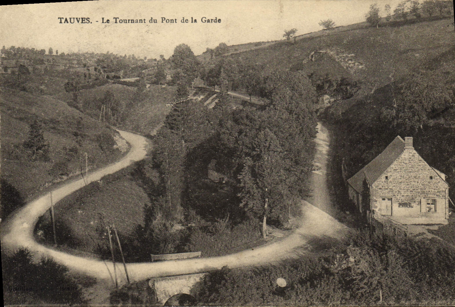 VINTAGE POSTCARD Tauves the Turning Of the Bridge Of the Guard