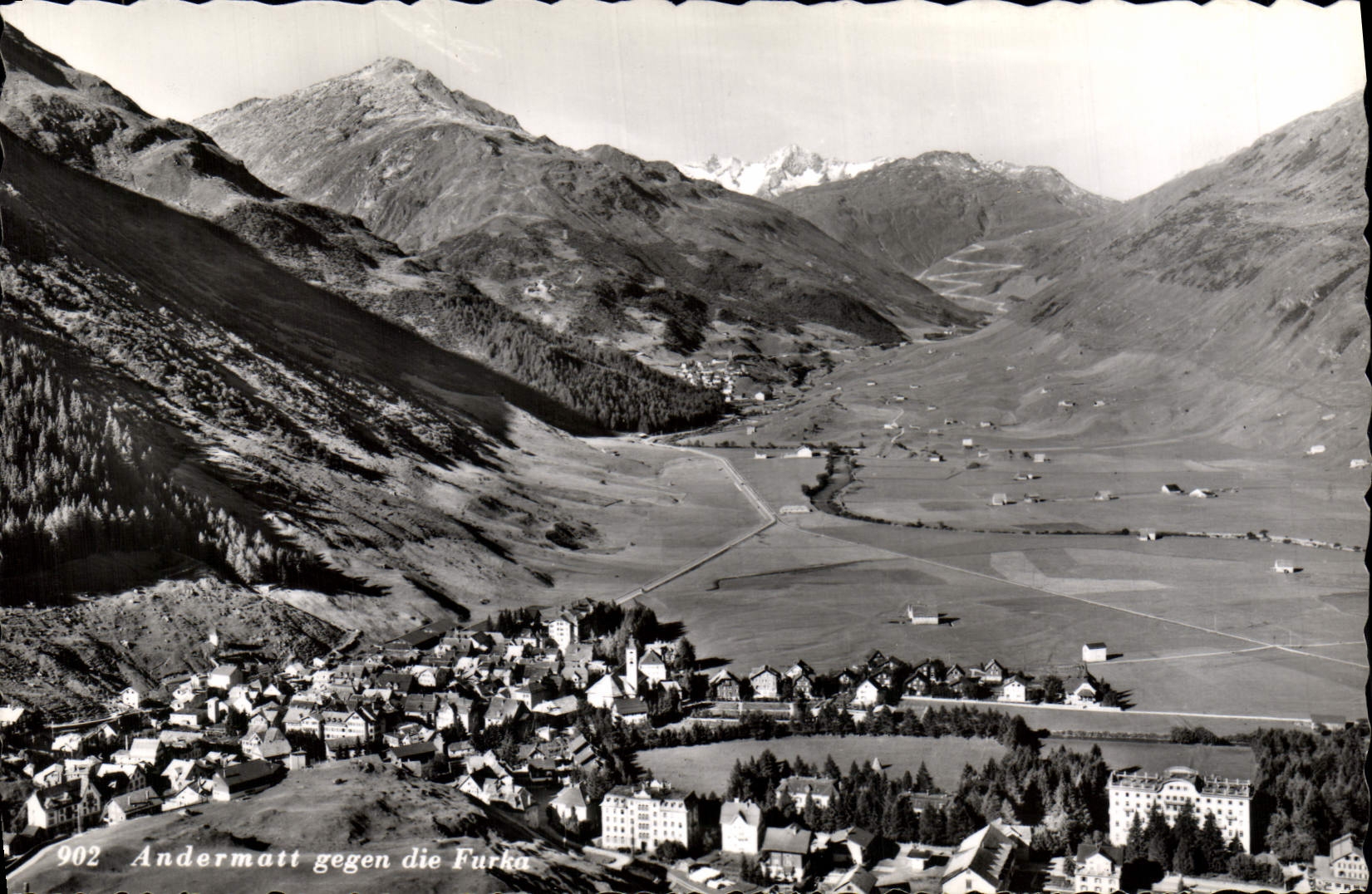 MODERN CARD Andermatt Gegen die Furka