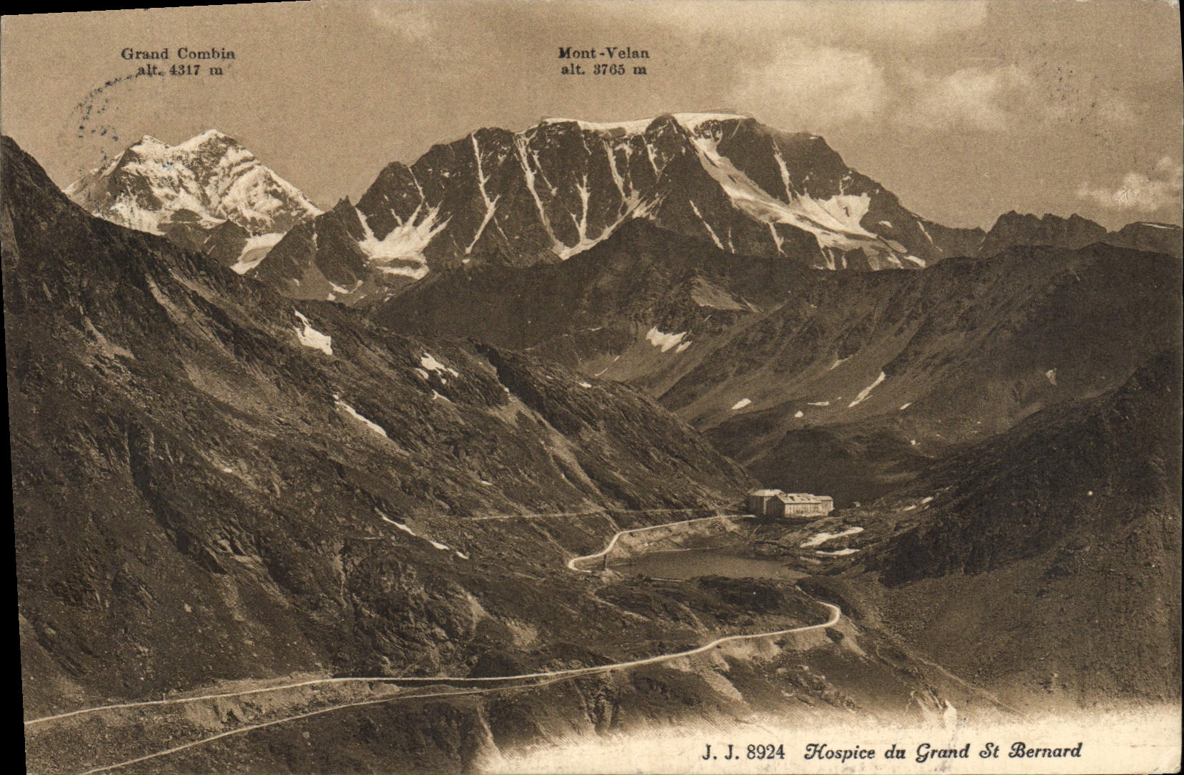 VINTAGE POSTCARD Old people's home of Large St Bernard