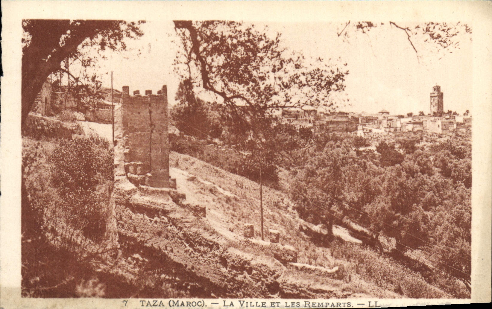 VINTAGE POSTCARD Taza the City And Walls