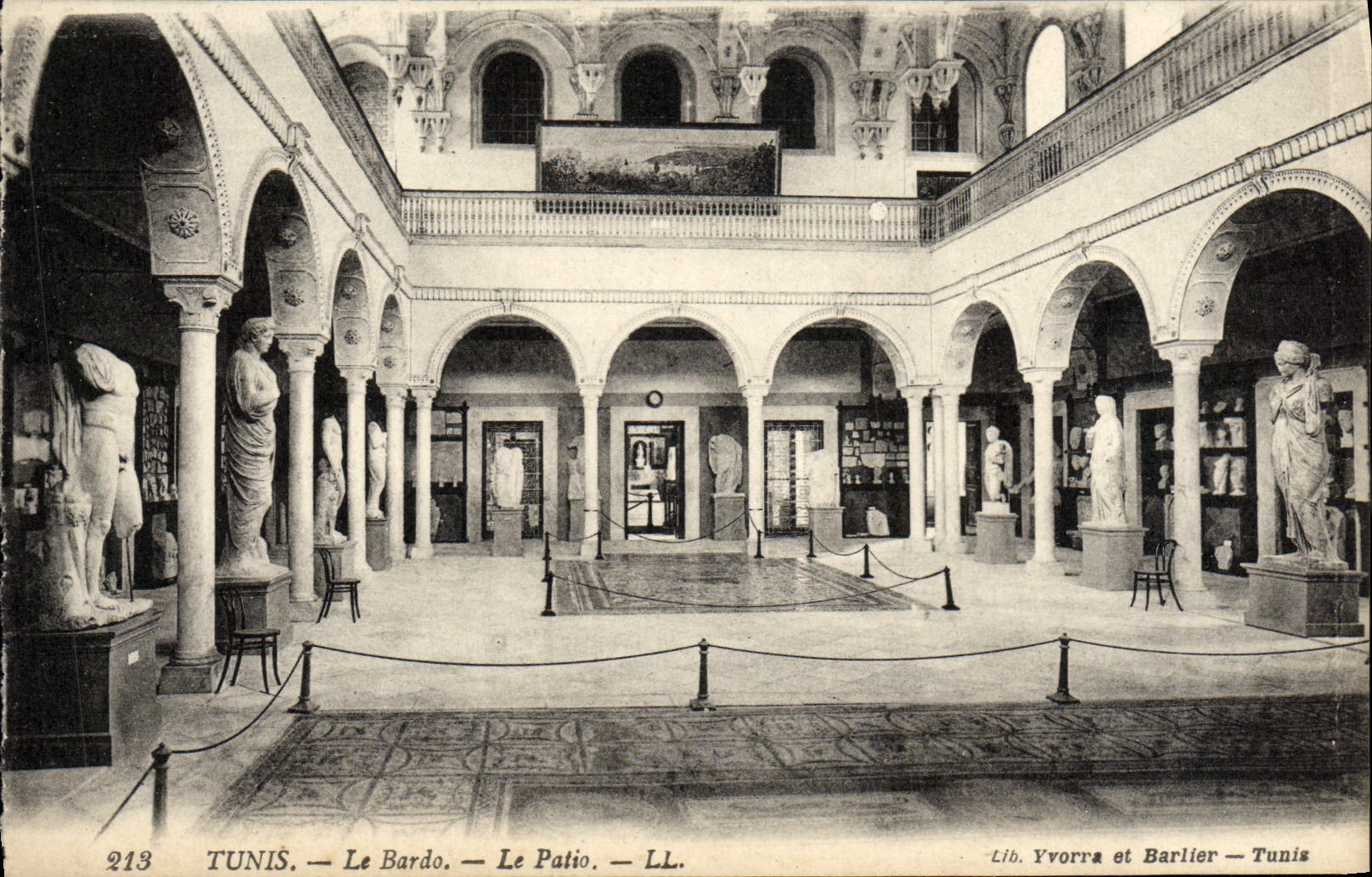 VINTAGE POSTCARD Tunis Bardo the Patio
