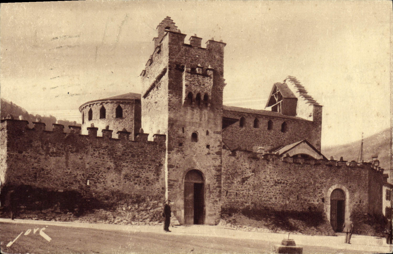 Ahorrador del St de Luz de la POSTAL de la VENDIMIA la iglesia de Templiers