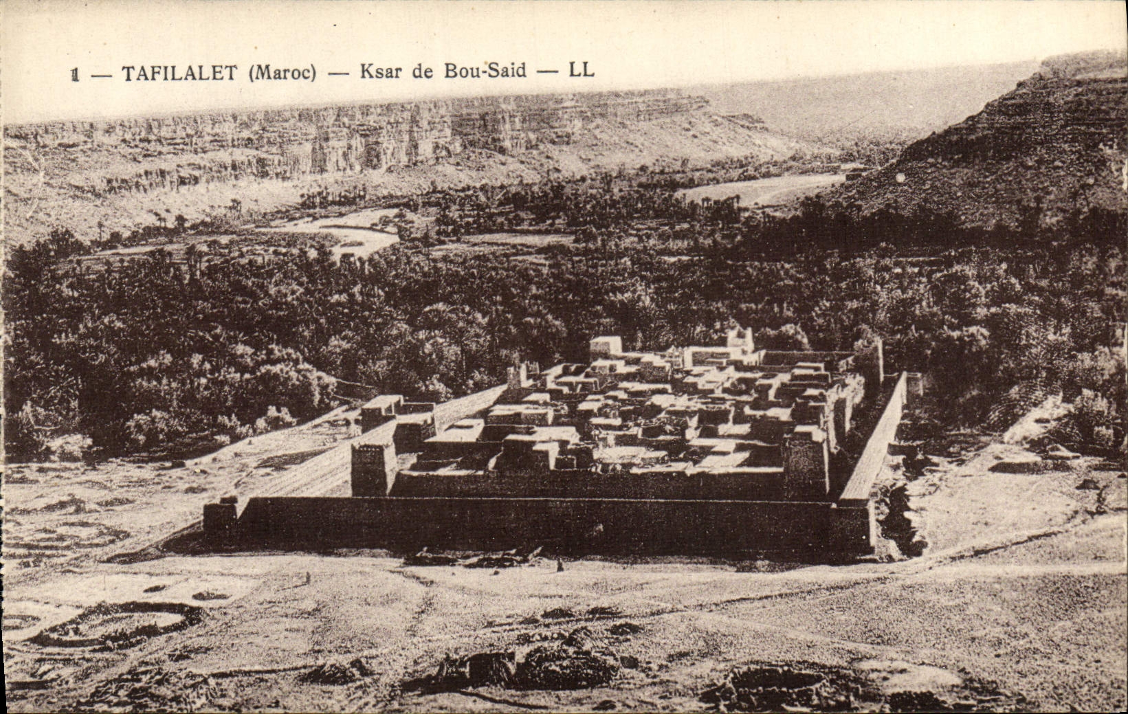 VINTAGE POSTCARD Tafilalet Ksar De Bou Said