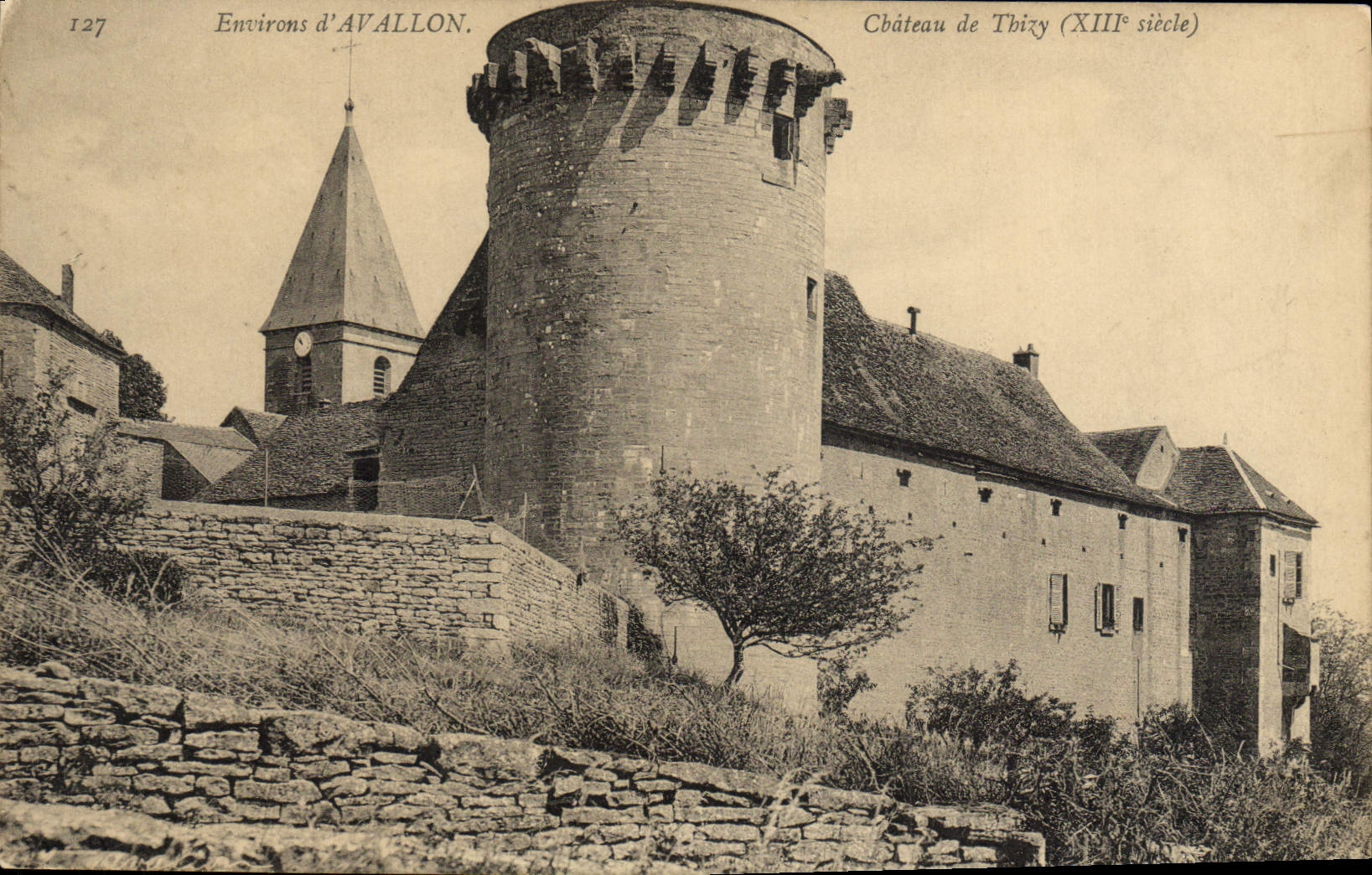 VINTAGE POSTCARD Surroundings D' Avallon Castle De Thizy